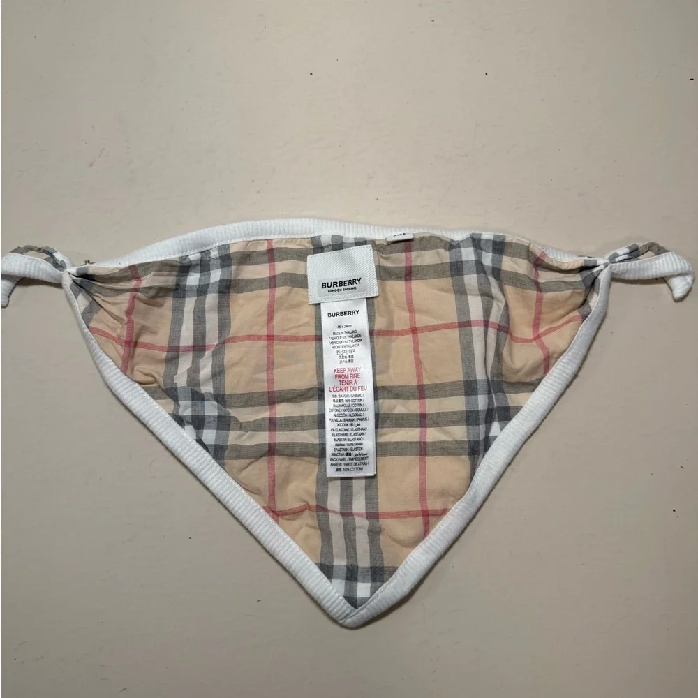 Burberry‎ baby Bib